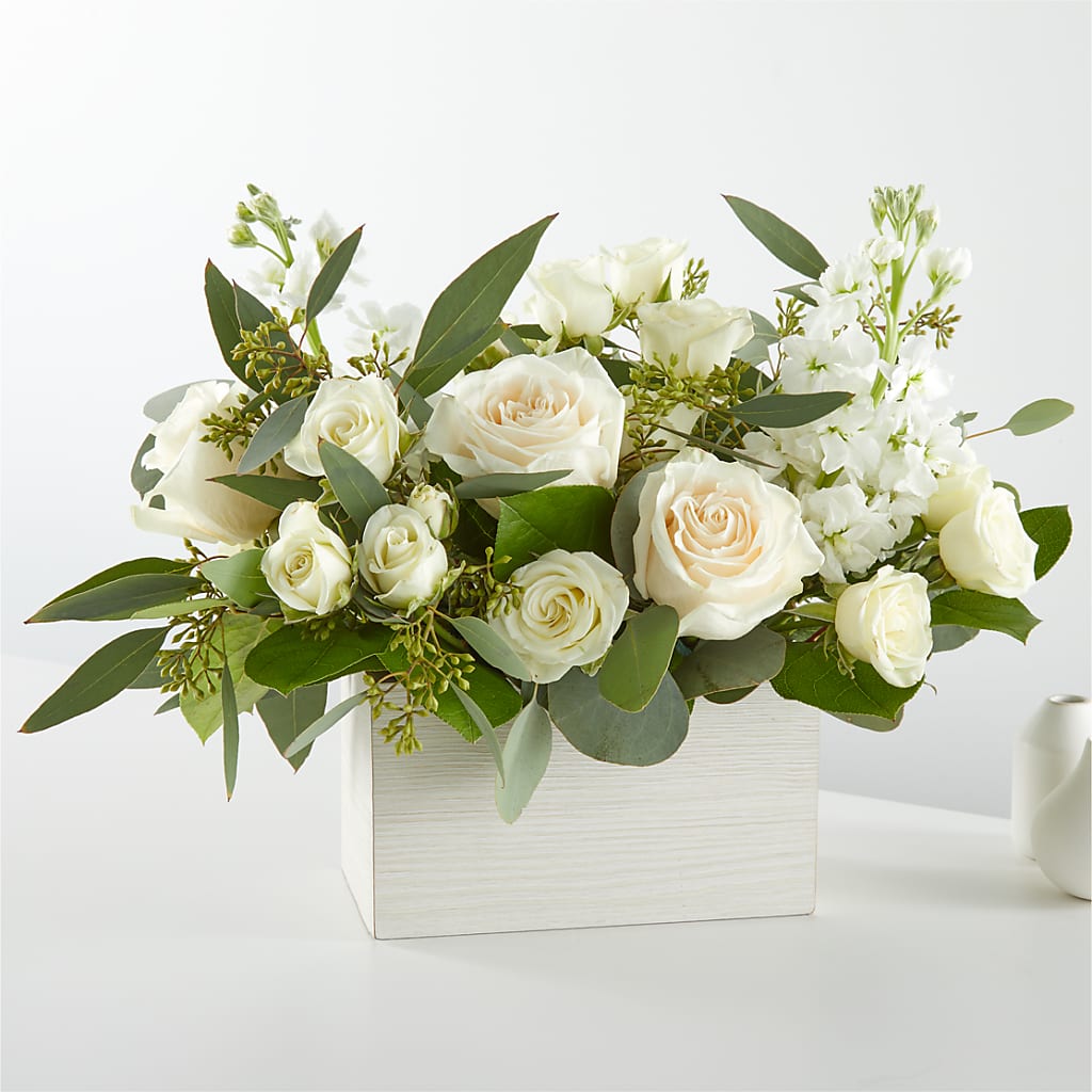 Fresh Linen Box Bouquet – AIMEE'S FLOWERS, San Diego CA