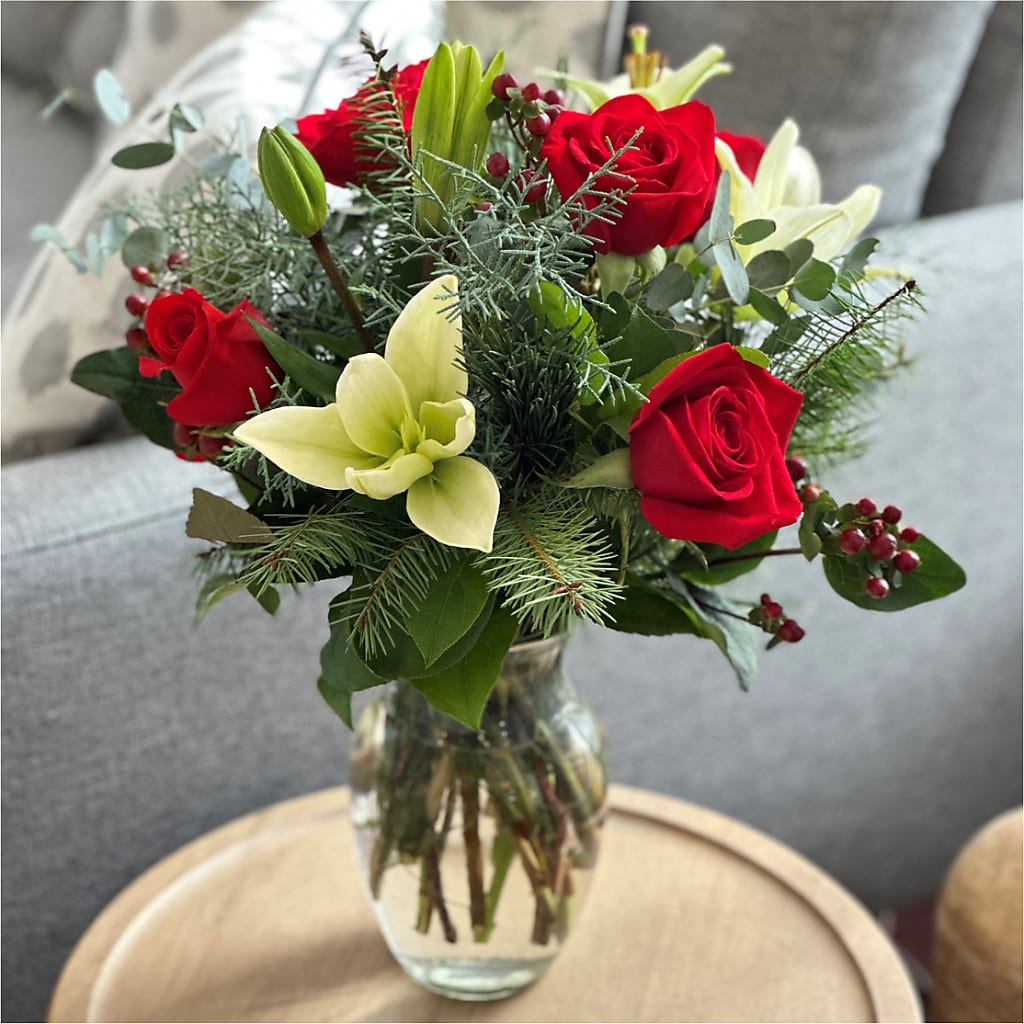 Glittering Lights Bouquet – AIMEE'S FLOWERS, San Diego CA