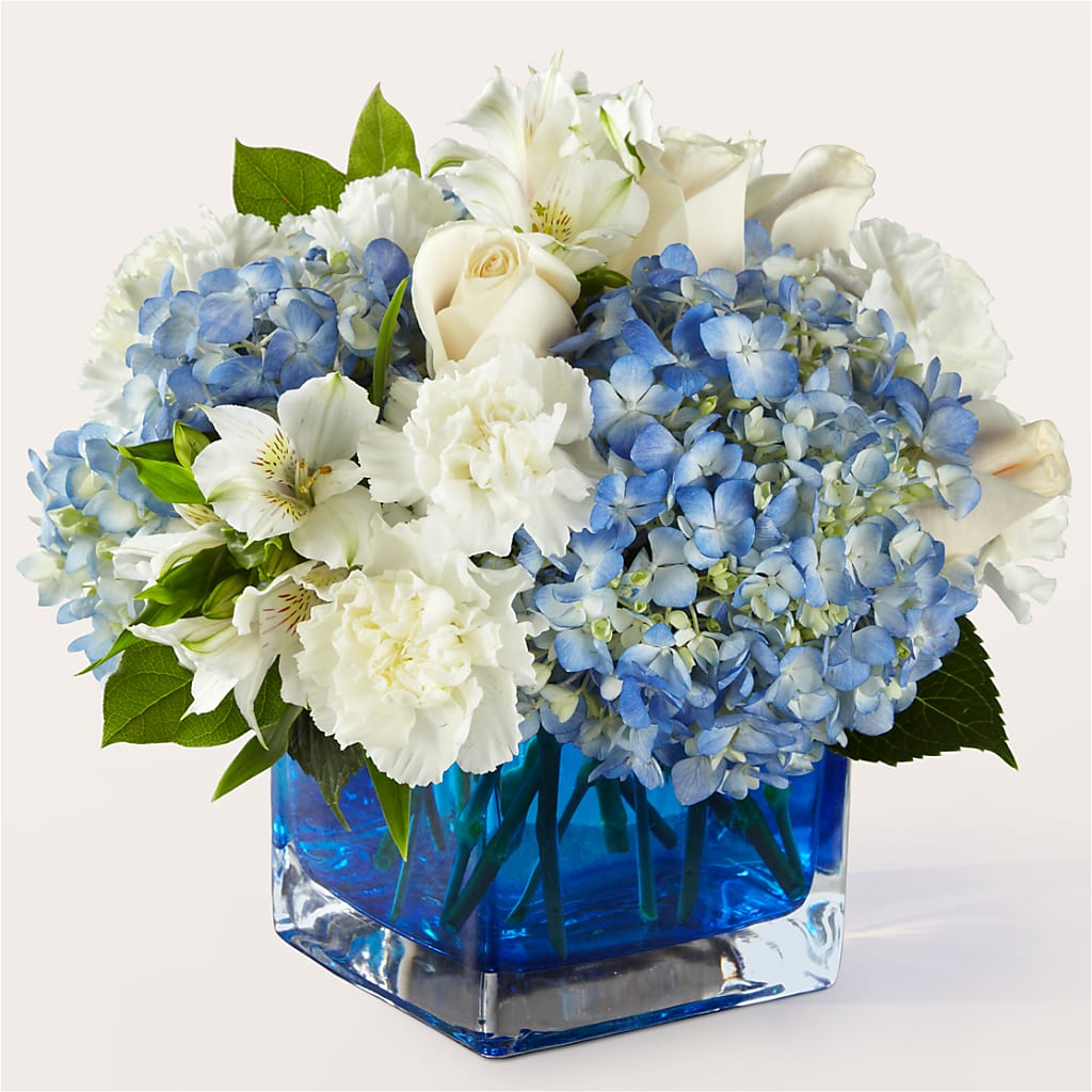 Soothing Waters Bouquet – AIMEE'S FLOWERS, San Diego CA