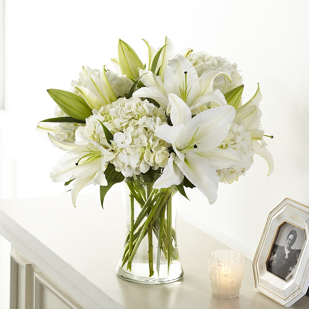 Compassionate Lily Bouquet – AIMEE'S FLOWERS, San Diego CA
