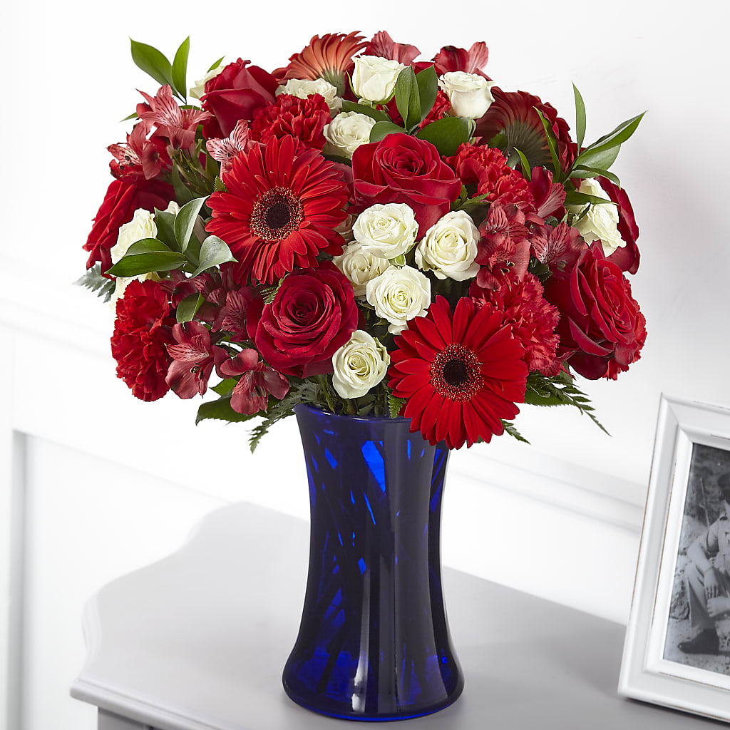 Hearts Embrace Bouquet – AIMEE'S FLOWERS, San Diego CA