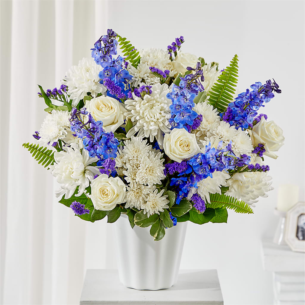 Hold Dear Tabletop Basket – AIMEE'S FLOWERS, San Diego CA