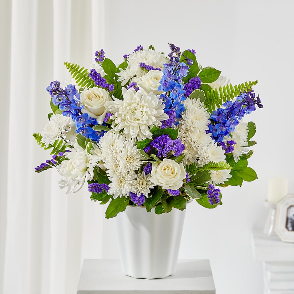 Hold Dear Tabletop Basket – AIMEE'S FLOWERS, San Diego CA