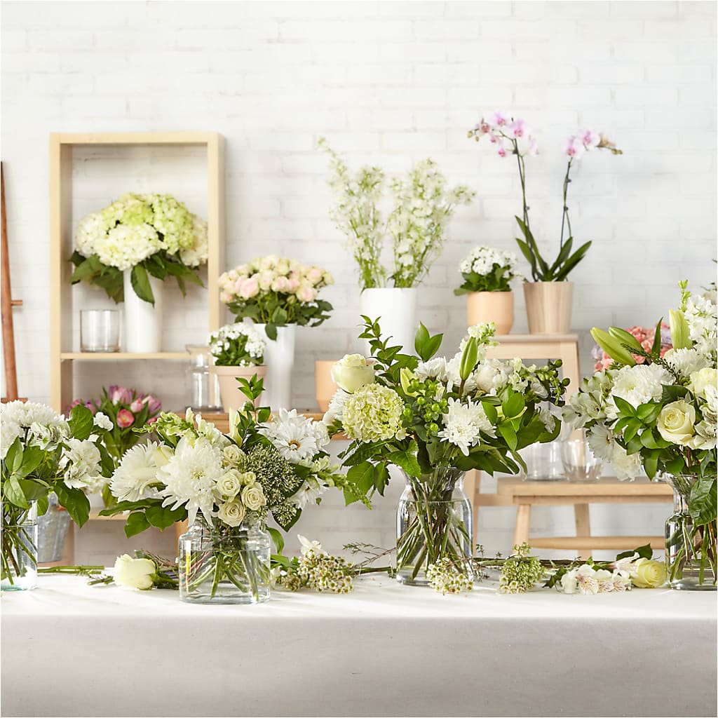 Classic Ivory – A Florist Original – AIMEE'S FLOWERS, San Diego CA