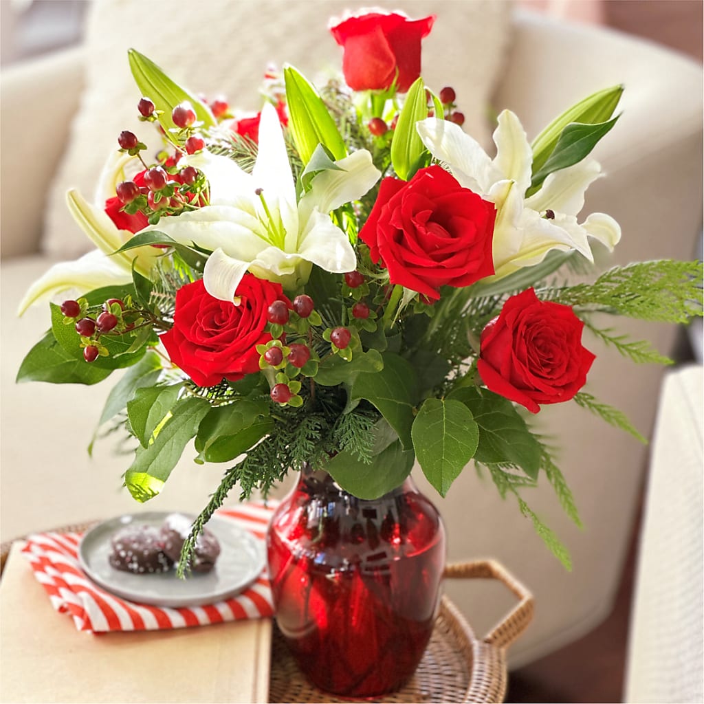 Evergreen Delight Bouquet – AIMEE'S FLOWERS, San Diego CA
