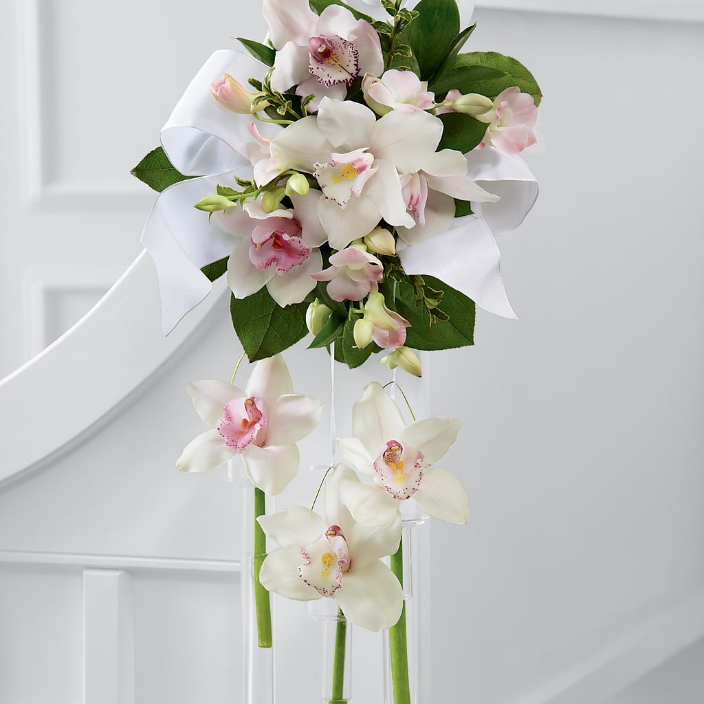 Perfect Entrance Pew Arrangement – AIMEE'S FLOWERS, San Diego CA