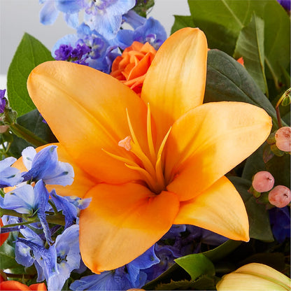 Radiant Citrus Box Bouquet – AIMEE'S FLOWERS, San Diego CA