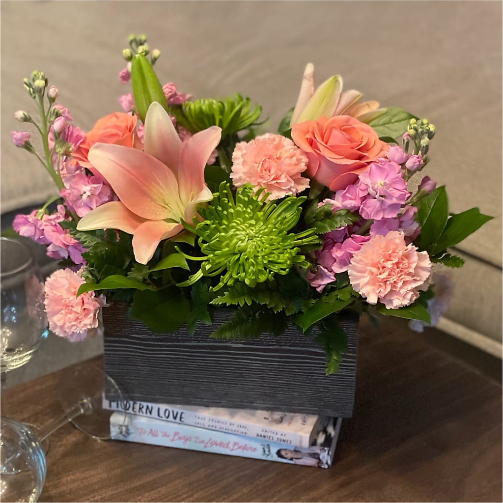 Beautiful Spirit Basket – AIMEE'S FLOWERS, San Diego CA