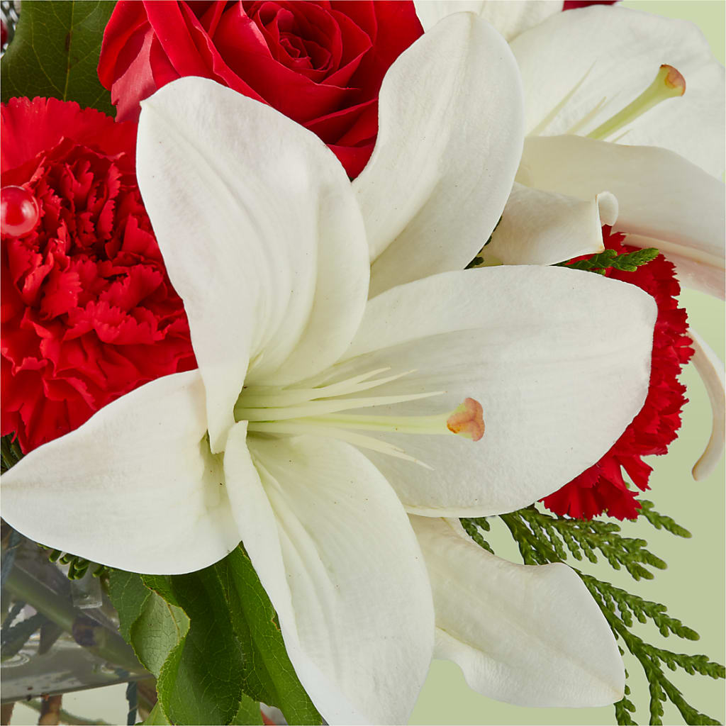Glistening Icicles Bouquet – AIMEE'S FLOWERS, San Diego CA
