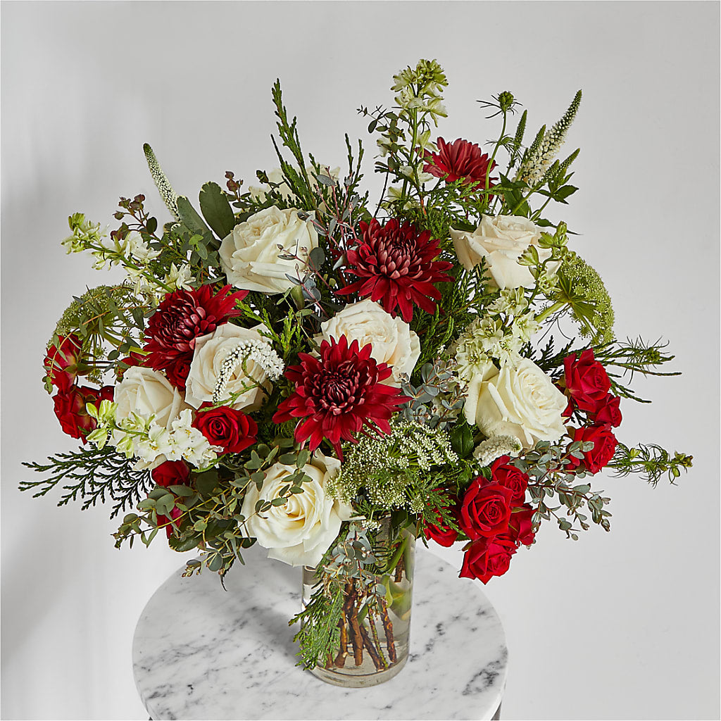 Favorite Traditions Bouquet – AIMEE'S FLOWERS, San Diego CA